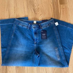 Gap crop jeans